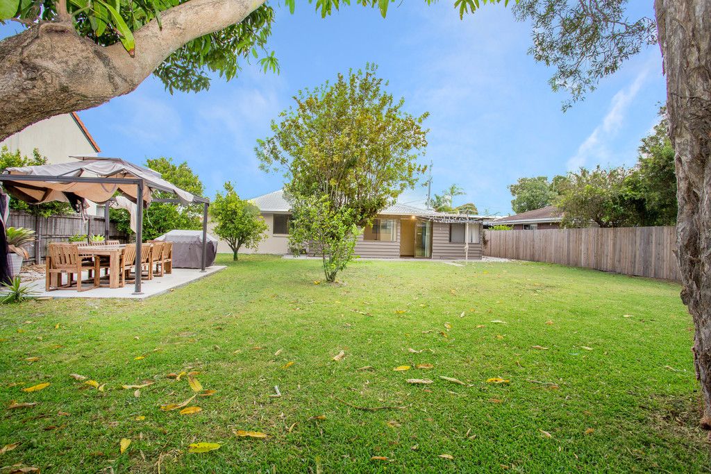 41 Poinsettia Avenue, Hollywell, QLD 4216