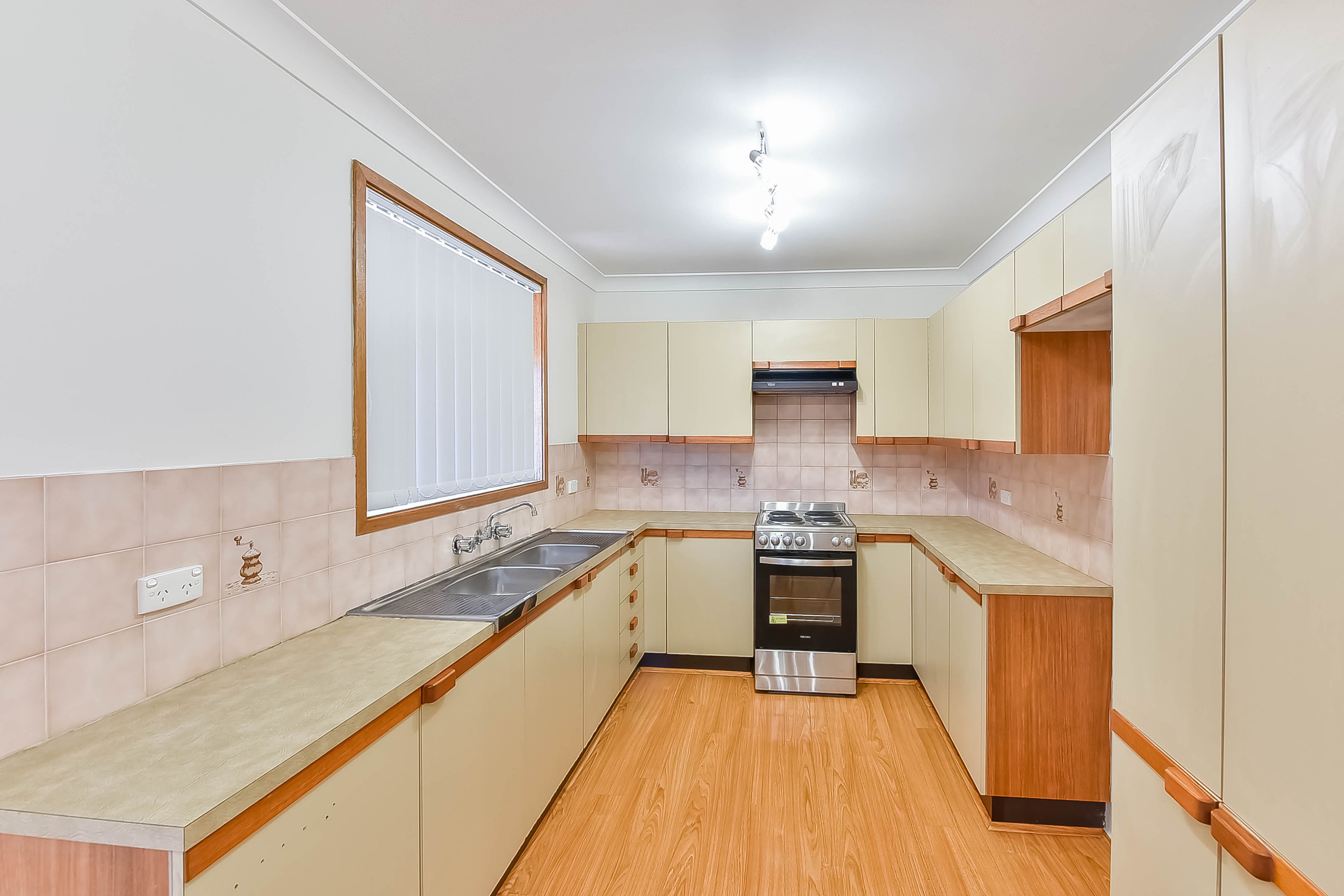 8/201 Oxford Road, Ingleburn, NSW 2565