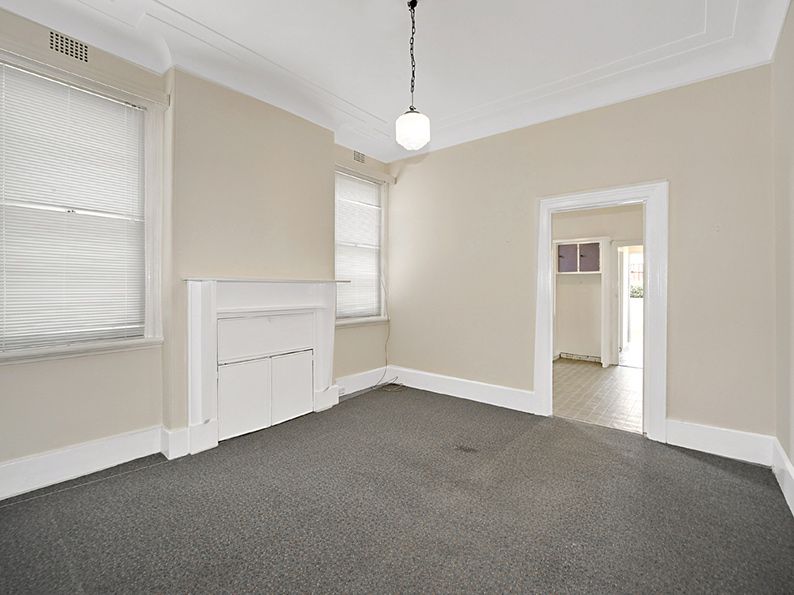 2/11 Bedford Crescent, Dulwich Hill, NSW 2203