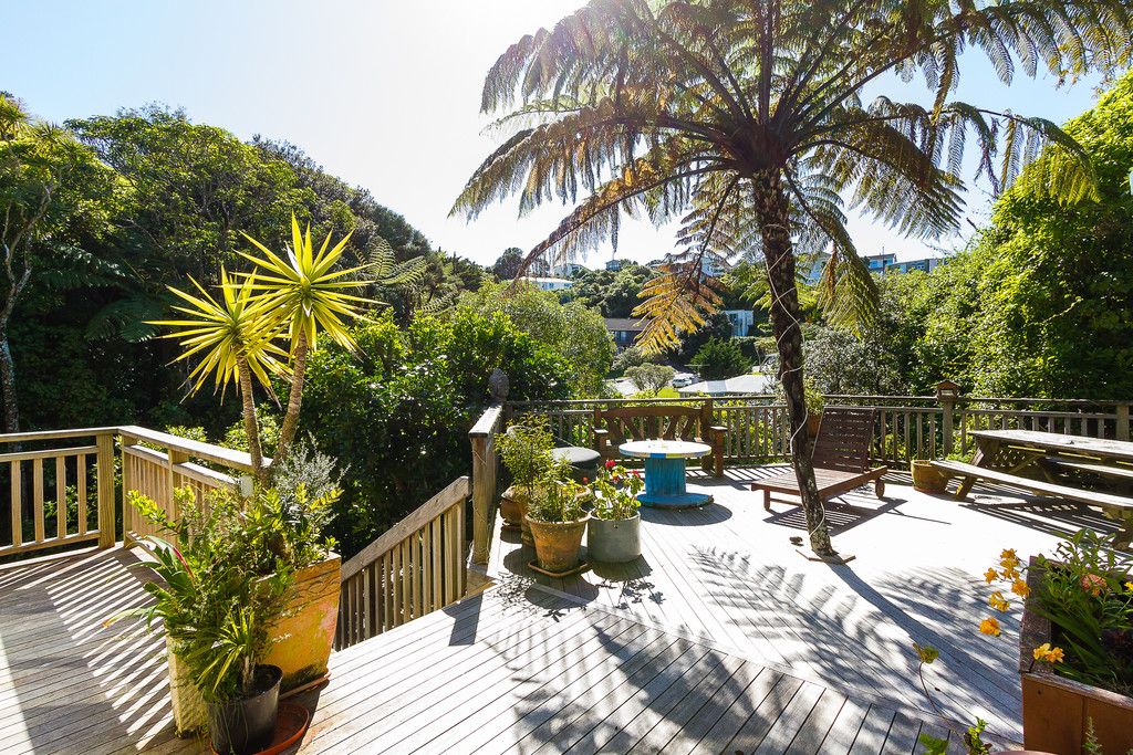 81 Dowse Drive, Maungaraki, Lower Hutt City