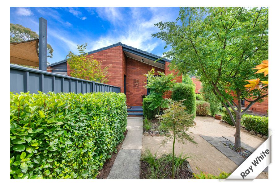 6 Dangar Place, Charnwood ACT 2615