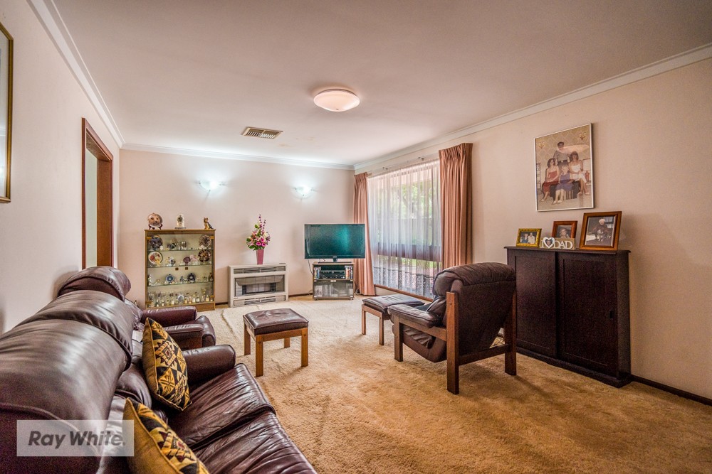 15 Gameson Way, Girrawheen, WA 6064