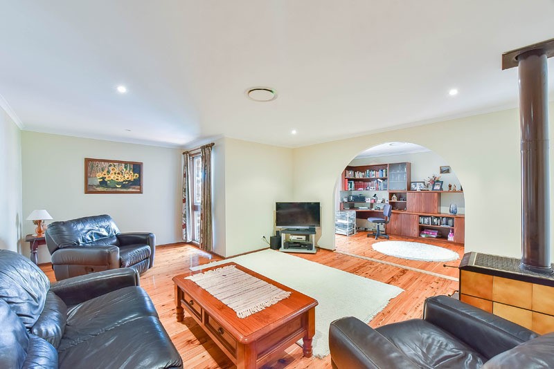 6 Singer Place, Ingleburn, NSW 2565