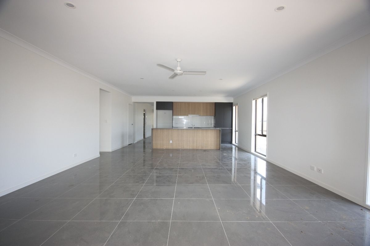1076 Xanadu Street, Gregory Hills, NSW 2557
