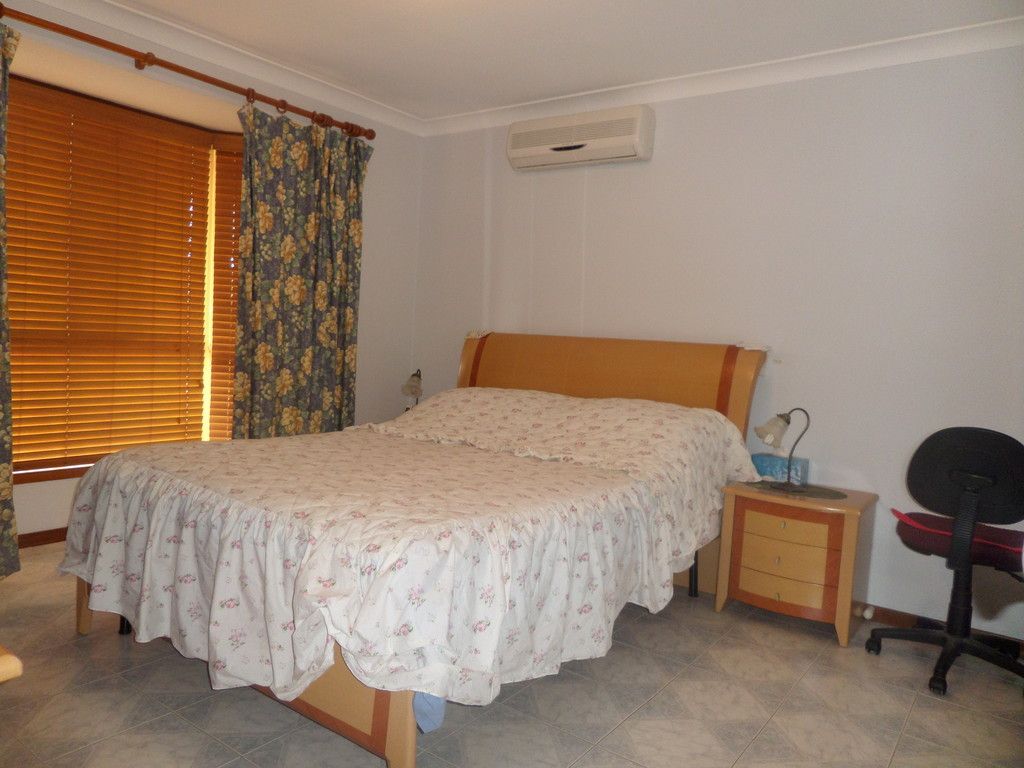 11A Guyra Road, Hinchinbrook, NSW 2168