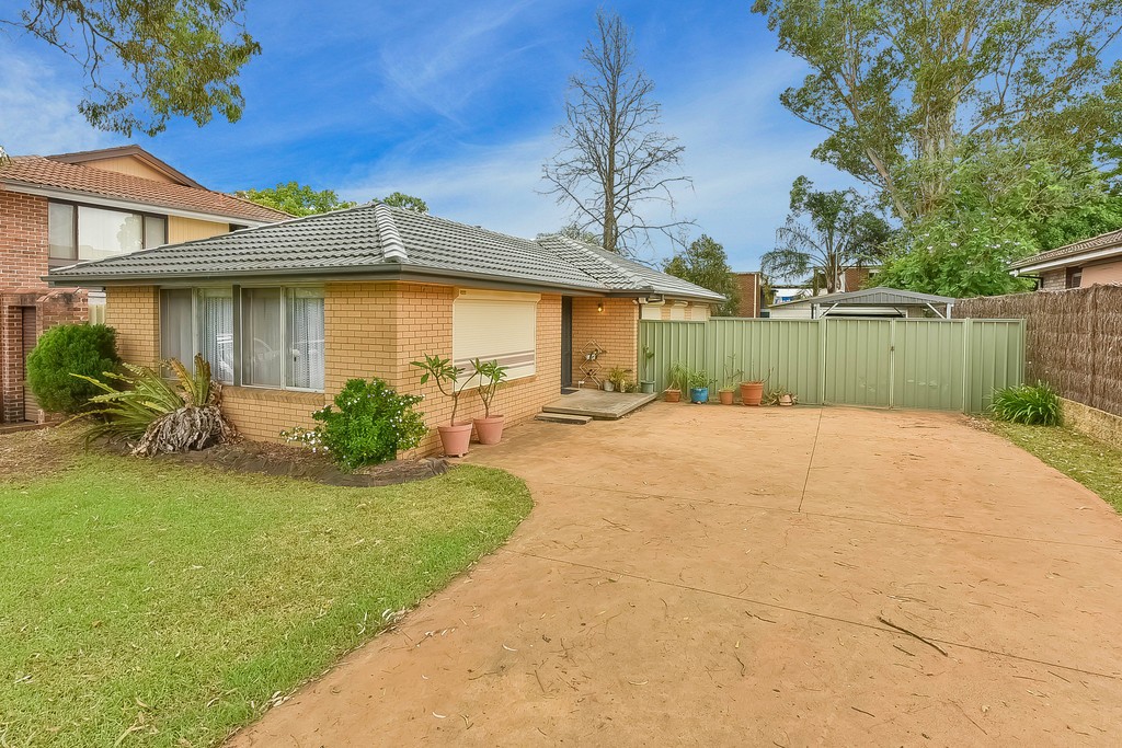29 Naylor Place, Ingleburn, NSW 2565