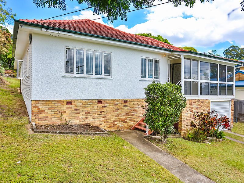 28 Goorama Street, Stafford, QLD 4053