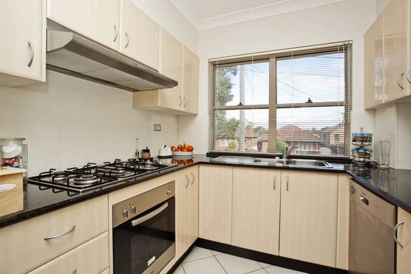 2/18-20 Cairns Street, Riverwood, NSW 2210