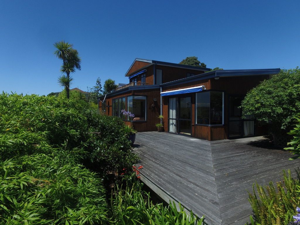16a Upper Bow Street, Raglan, Waikato District