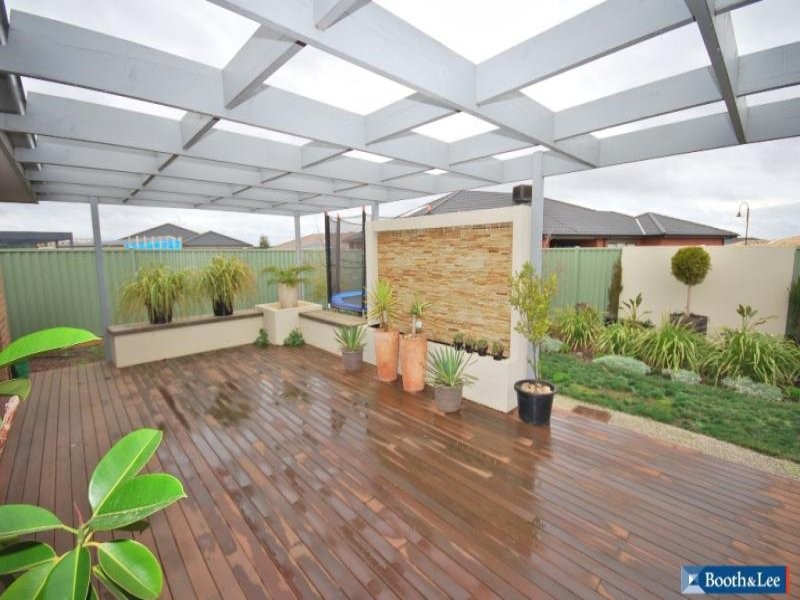 6 Macarthur Park Boulevard, MINERS REST, VIC 3352