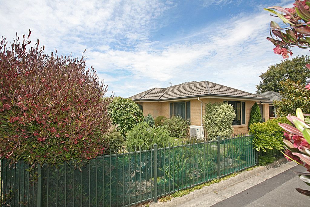 39 Bibiana Street, Aidanfield, Canterbury