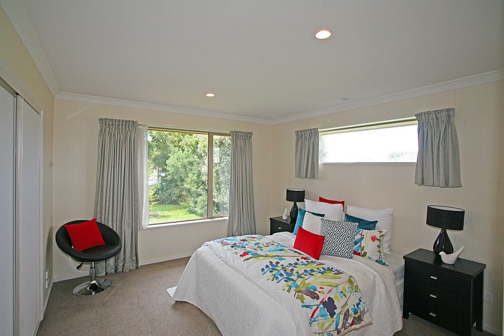 39 Bibiana Street, Aidanfield, Canterbury