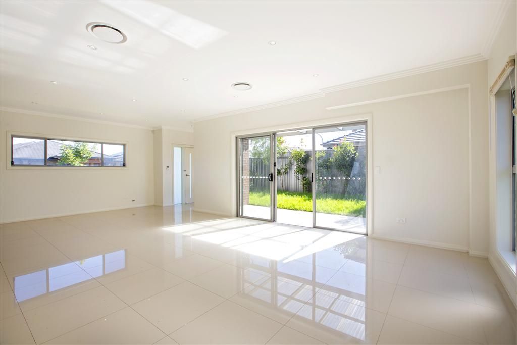 24 Foothills Terrace, Glenmore Park, NSW 2745