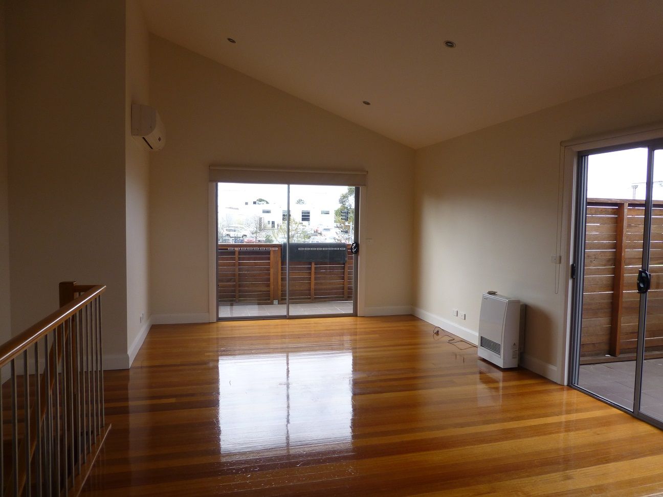 2/20 Lorensen Avenue, Coburg North, VIC 3058