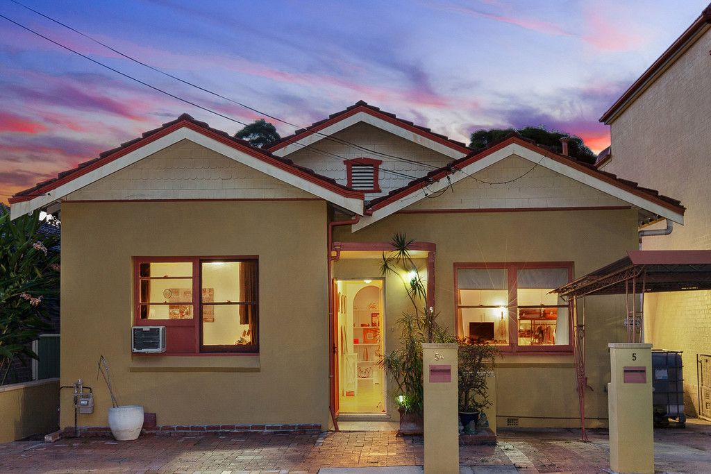 5 Margaret Street
