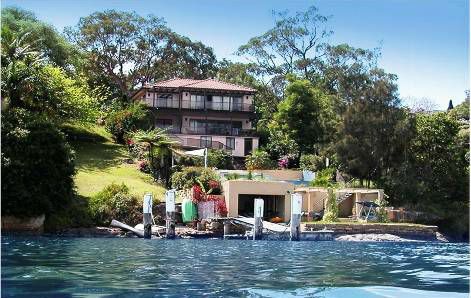 18 Julian Street