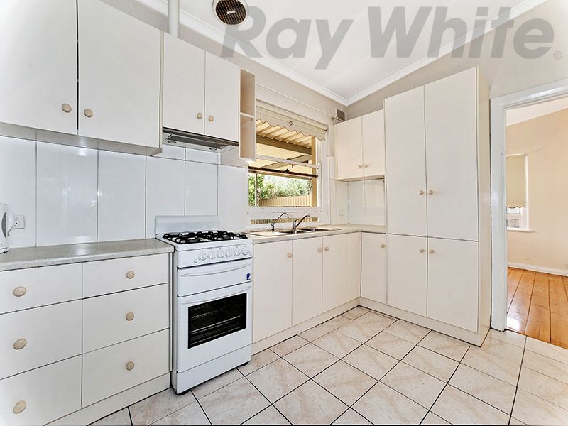 3 Vee Drive, Woodville North, SA 5012