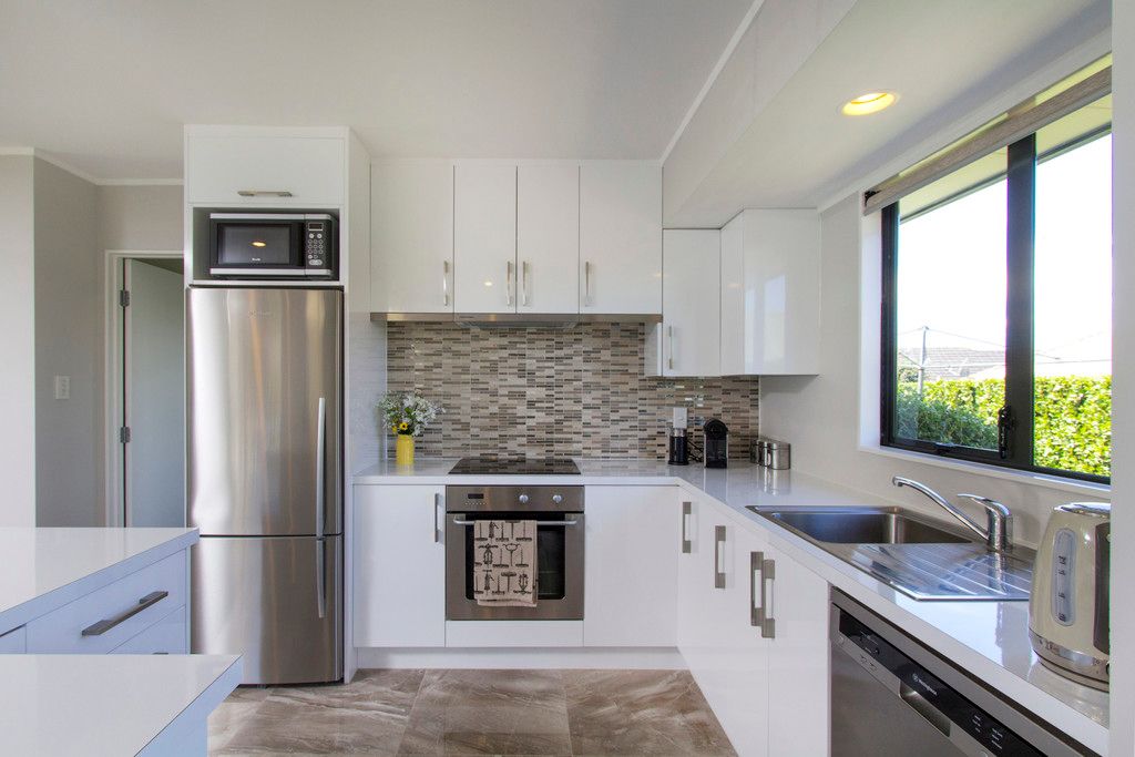 12 Mark Carter Place, Flat Bush, Manukau City