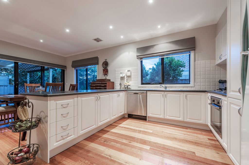 35 Troward Harvey Way, Craigieburn, VIC 3064