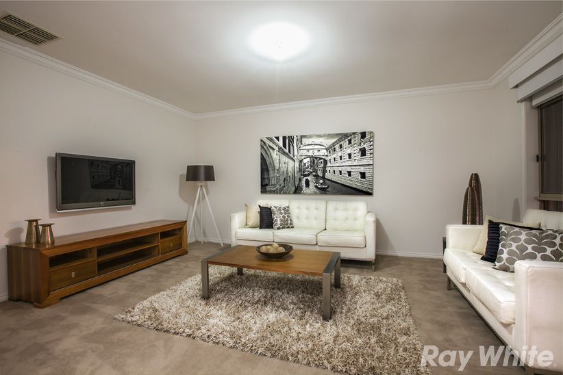 53 Allwyn Crescent, Mill Park, VIC 3082