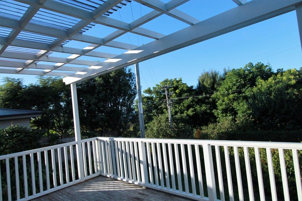 4 McEldowney Road, Titirangi, Waitakere City