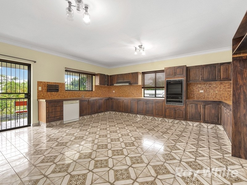16 Inglis Street, Grange, QLD 4051