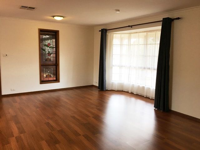 17 Bartlett Drive, NOVAR GARDENS, SA 5040