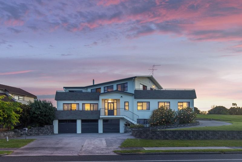 The Crown Jewel of Lynfield. - Lynfield