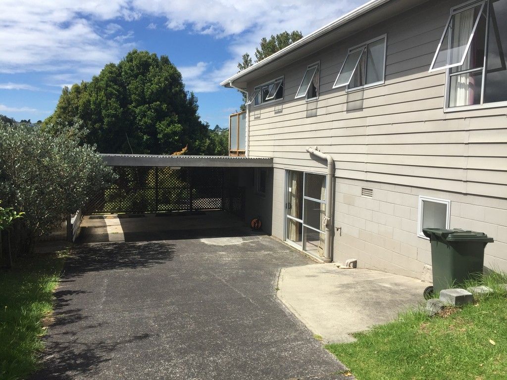 33 Blakeborough Drive, Forrest Hill, North Shore City