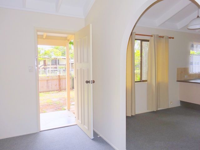 2 Leigh Street, DECEPTION BAY, QLD 4508