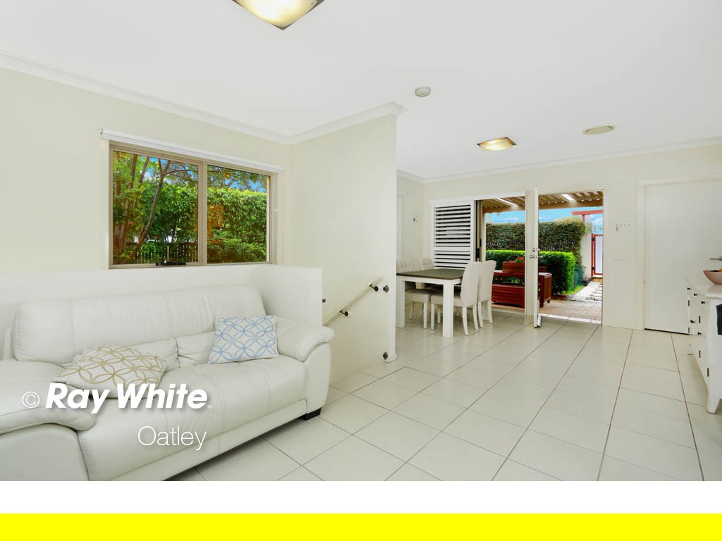 21 Wonoona Parade East, Oatley, NSW 2223