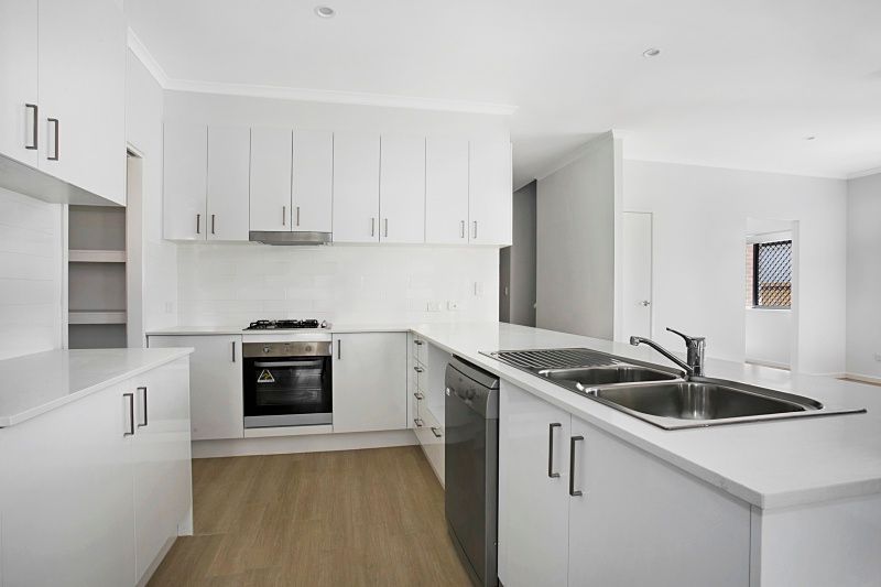 70 Finnegan Circuit, Oxley, QLD 4075