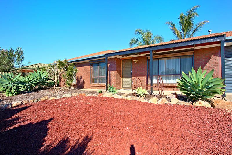 16 Lisbon Road, Craigmore, SA 5114
