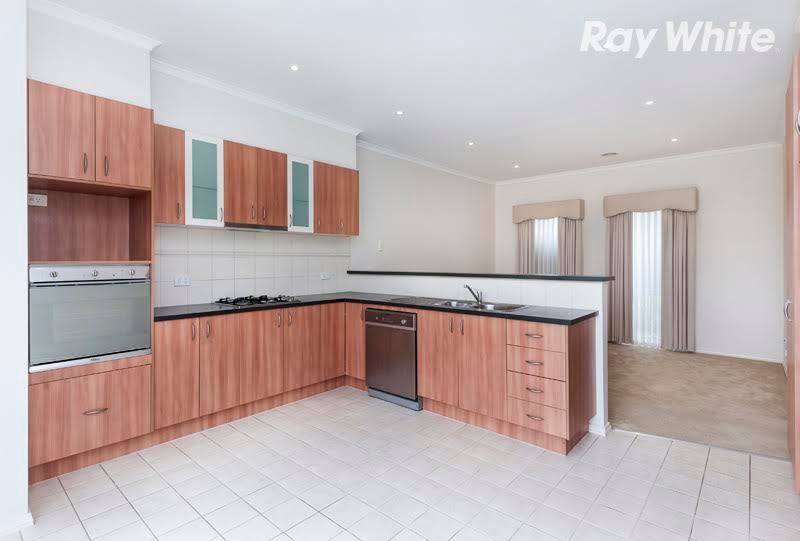 5 Crepe Myrtle Crescent, South Morang, VIC 3752