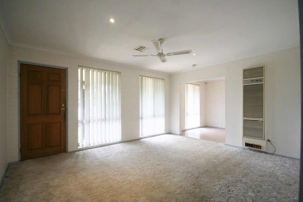 1/2 Crawford Street, Queanbeyan, NSW 2620