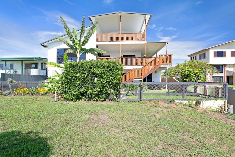 10 Christine Avenue, Lammermoor, QLD 4703