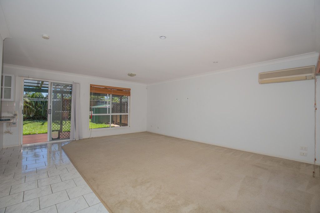 10 Appleyard Crescent, Coopers Plains, QLD 4108