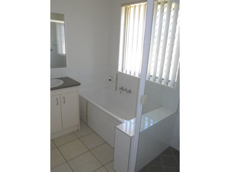 69 Mariner Boulevard, DECEPTION BAY, QLD 4508