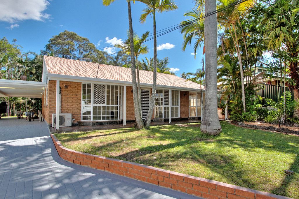 35 Bradley Street, Springwood, QLD 4127