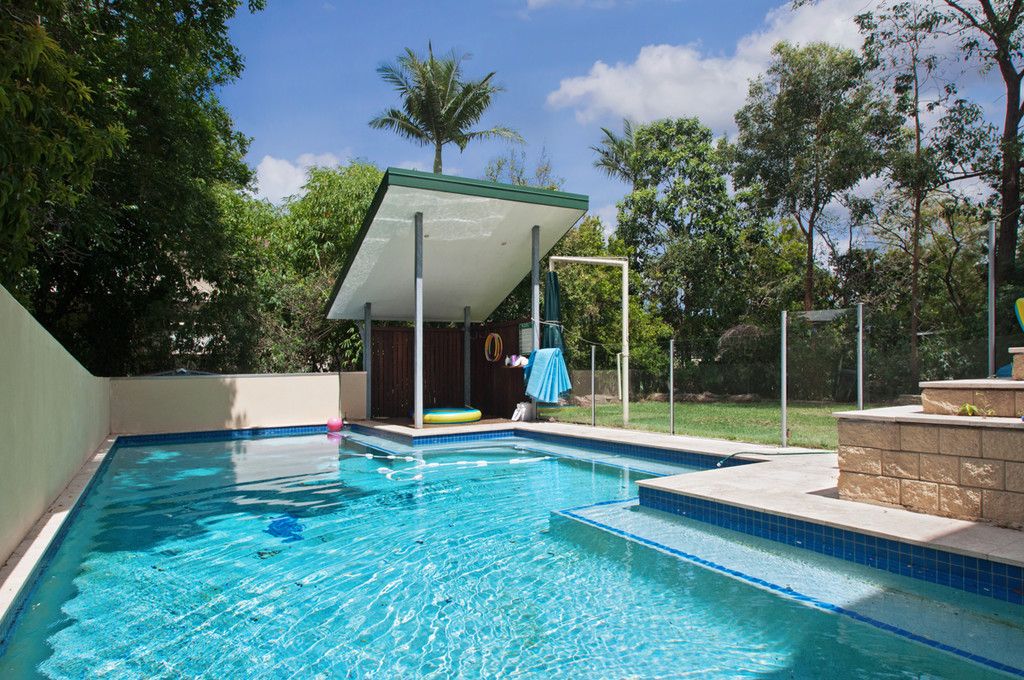 48 Barton Parade, Balmoral, QLD 4171