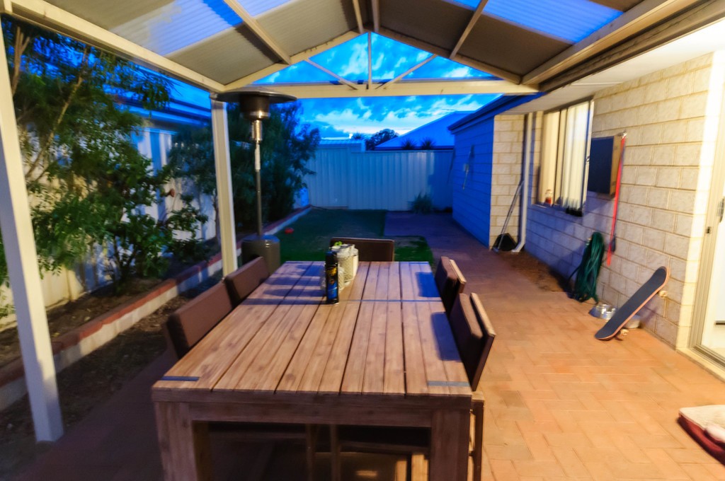 11 Saligna Bend, Wattle Grove, WA 6107