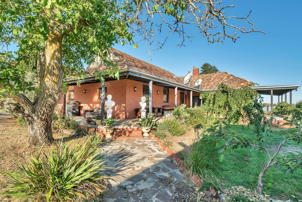 77 Griffins Road, Coghills Creek, VIC 3364