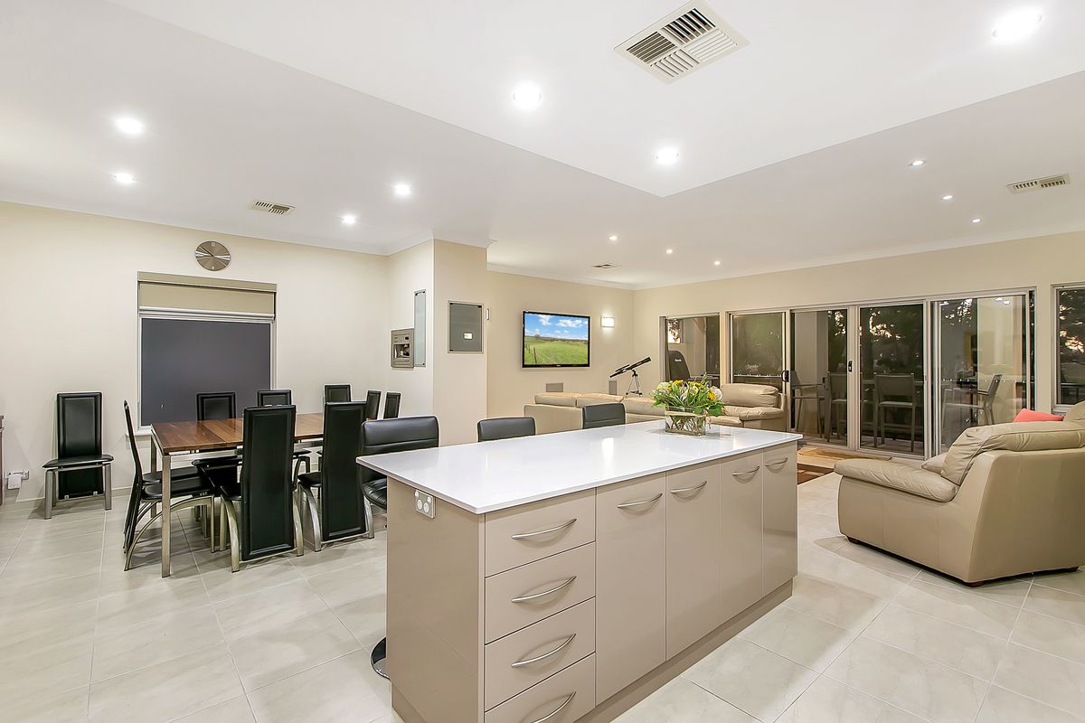 25A Pine Lodge Crescent, Grange, SA 5022