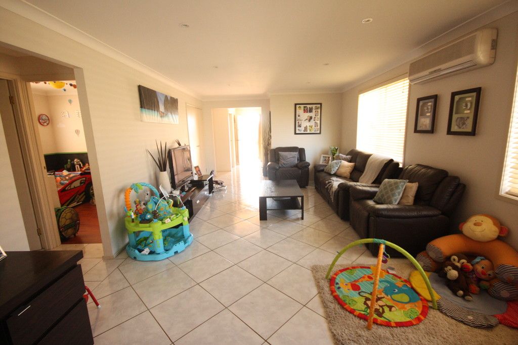 26 Wilkinson Crescent, Ingleburn, NSW 2565