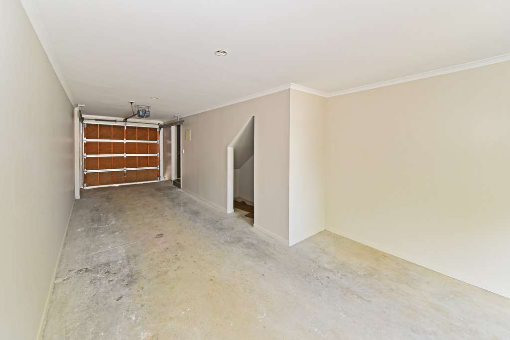 1/289 Shirley Road photo 8