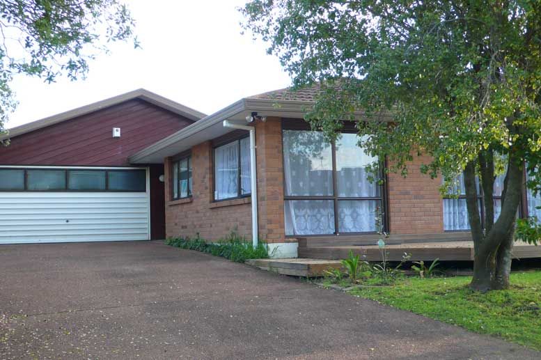 2/1 Britannia Place, Half Moon Bay, Manukau City