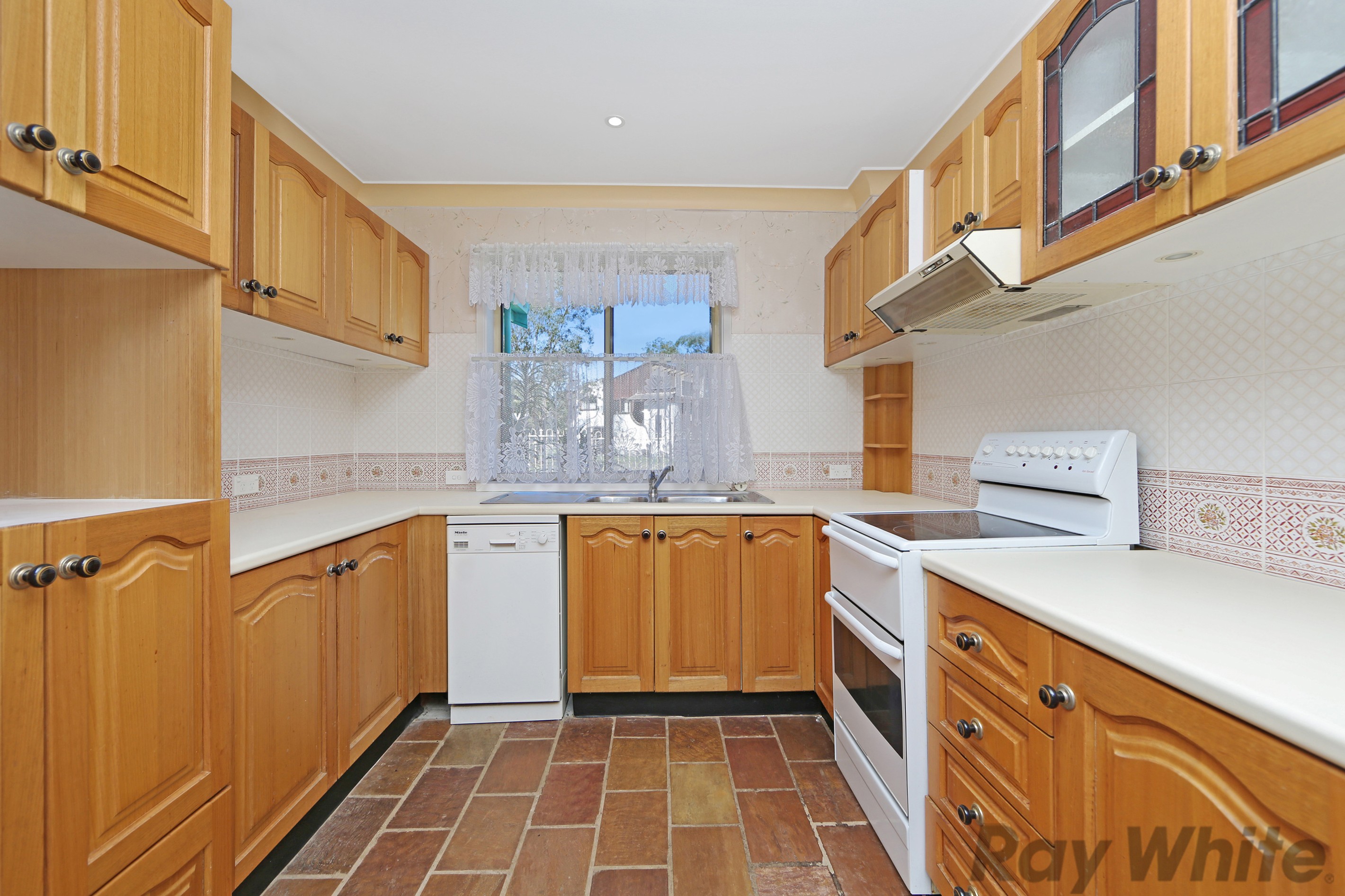 10 Government Road, Summerland Point, NSW 2259