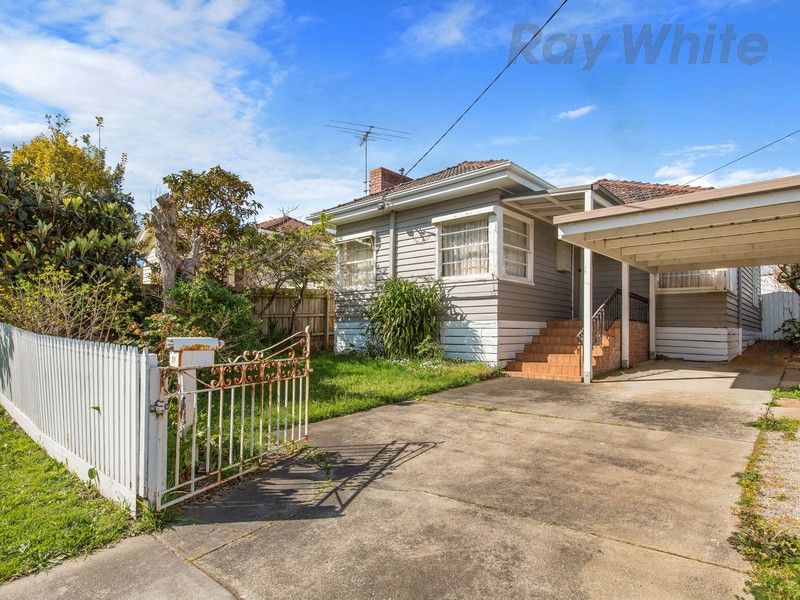 39 Seventh Avenue, Rosebud VIC 3939