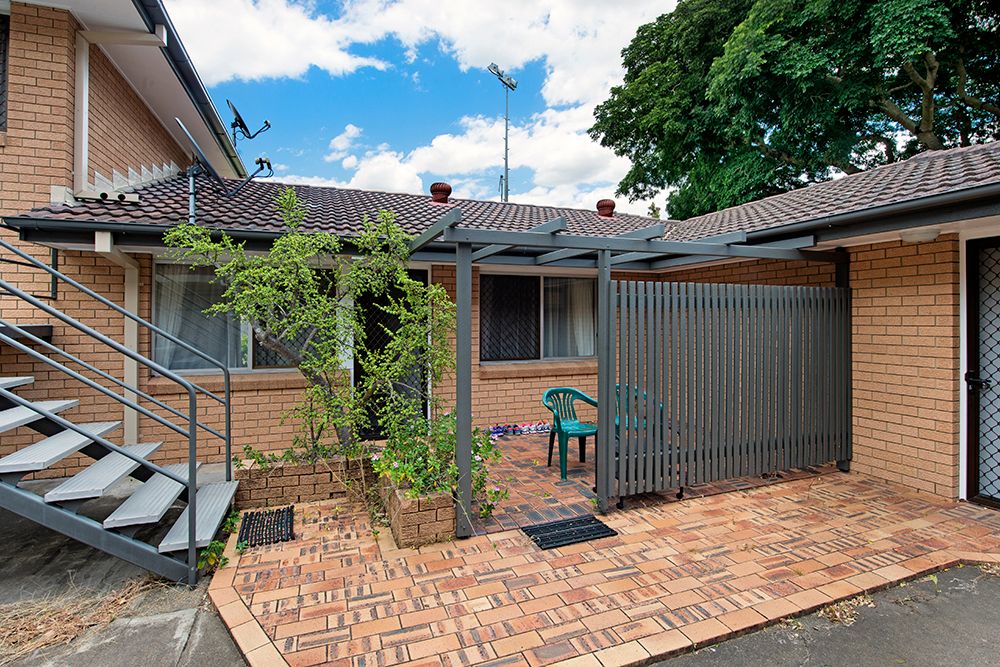 2/17 Querrin Street, Yeronga, QLD 4104