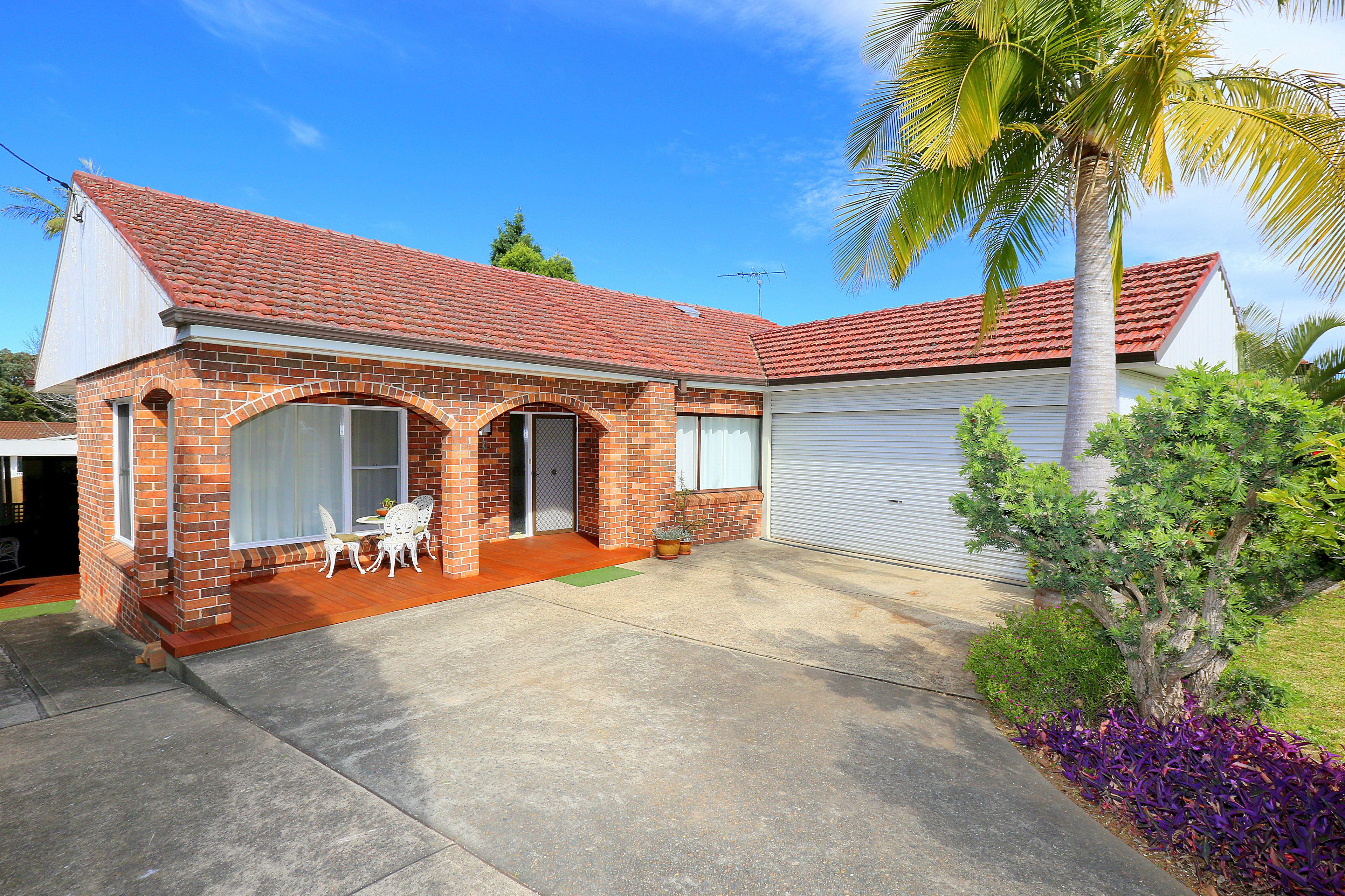 6 Usher Crescent